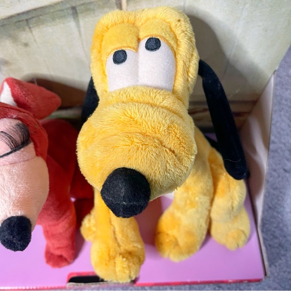 Walt Disney KISS PLUTO & DINAH PLUSH Stuffed Animal DISNEY STORE New - Picture 6 of 9